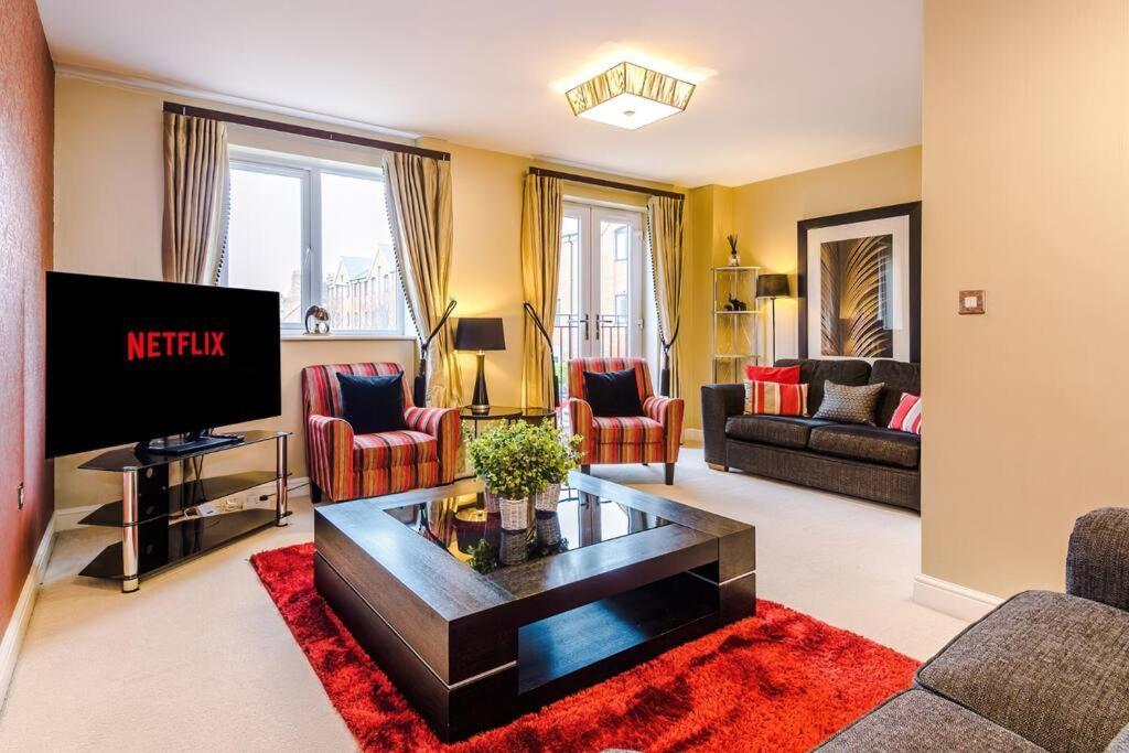 Stylish Townhouse Chester City Centre With Parking Екстер'єр фото